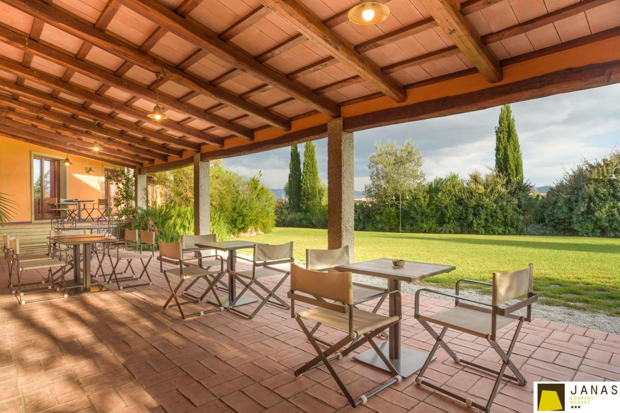 Hotel Janas Country